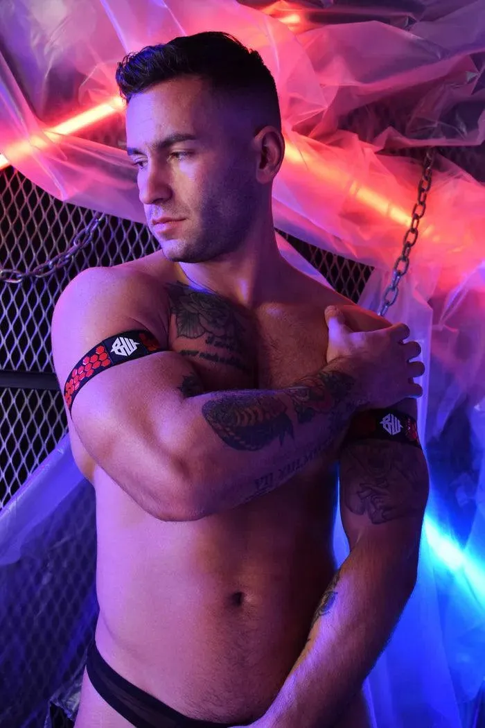 HEX ARMBANDS-RED