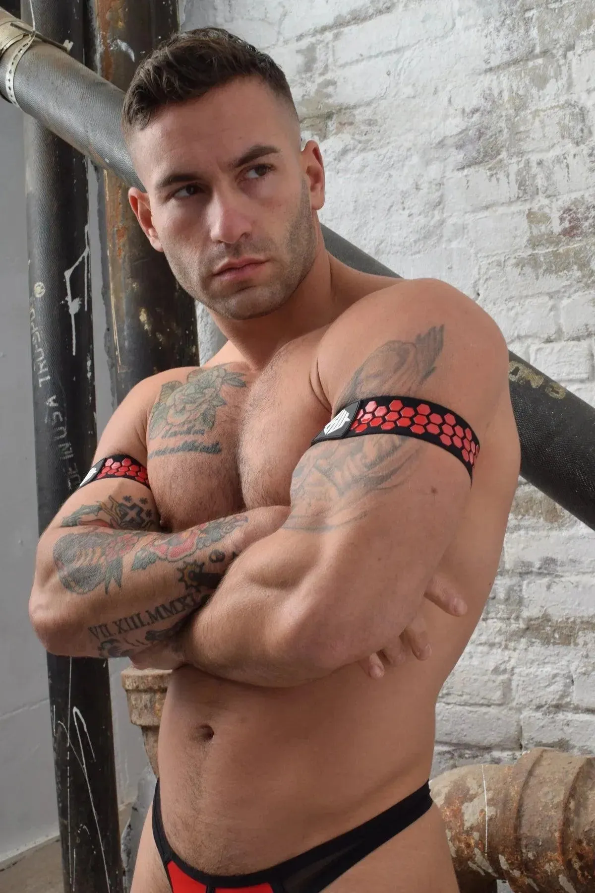 HEX ARMBANDS-RED