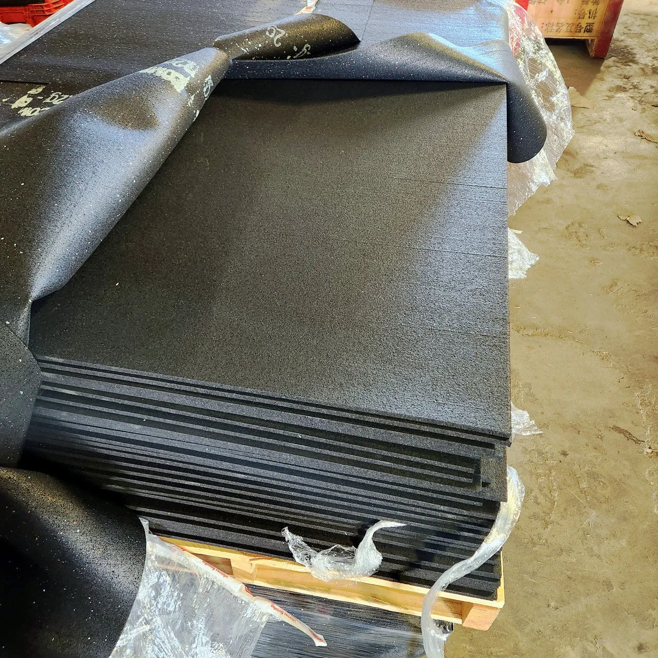NEW Hammer Clad 8mm Premium Gym Flooring Mats 4' x 6' (Blem)